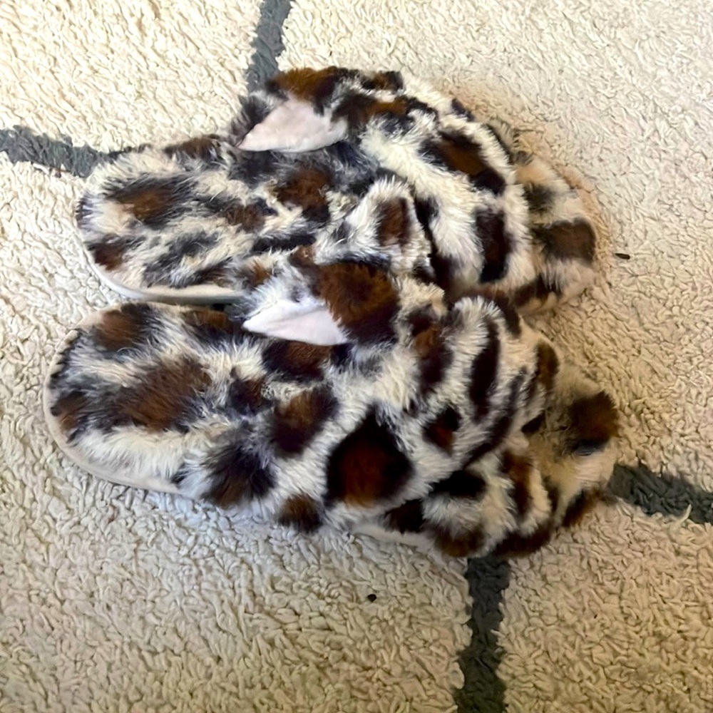 Barely worn and clean size 8